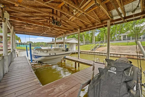 $599,000 | 1505 Kanakoa Drive, Tool, TX 75143