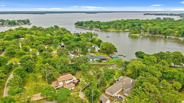 $599,000 | 1505 Kanakoa Drive, Tool, TX 75143