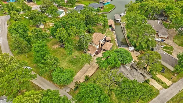 $599,000 | 1505 Kanakoa Drive, Tool, TX 75143
