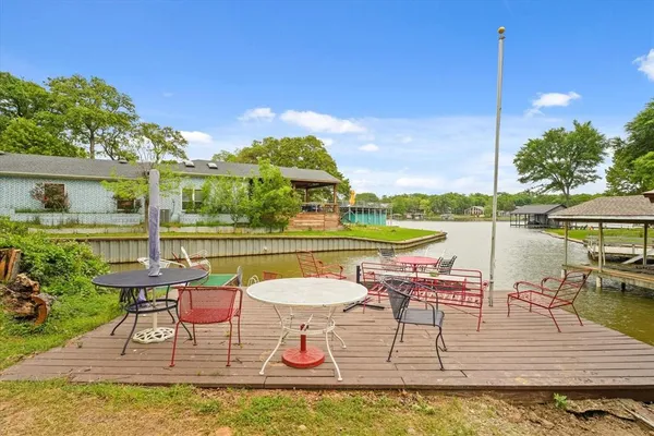 $599,000 | 1505 Kanakoa Drive, Tool, TX 75143