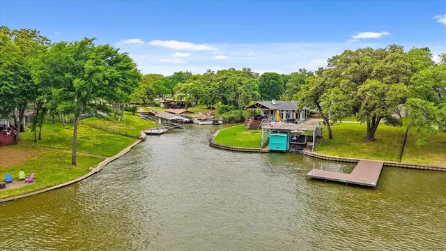 $659,000 | 1505 Kanakoa Drive, Tool, TX 75143