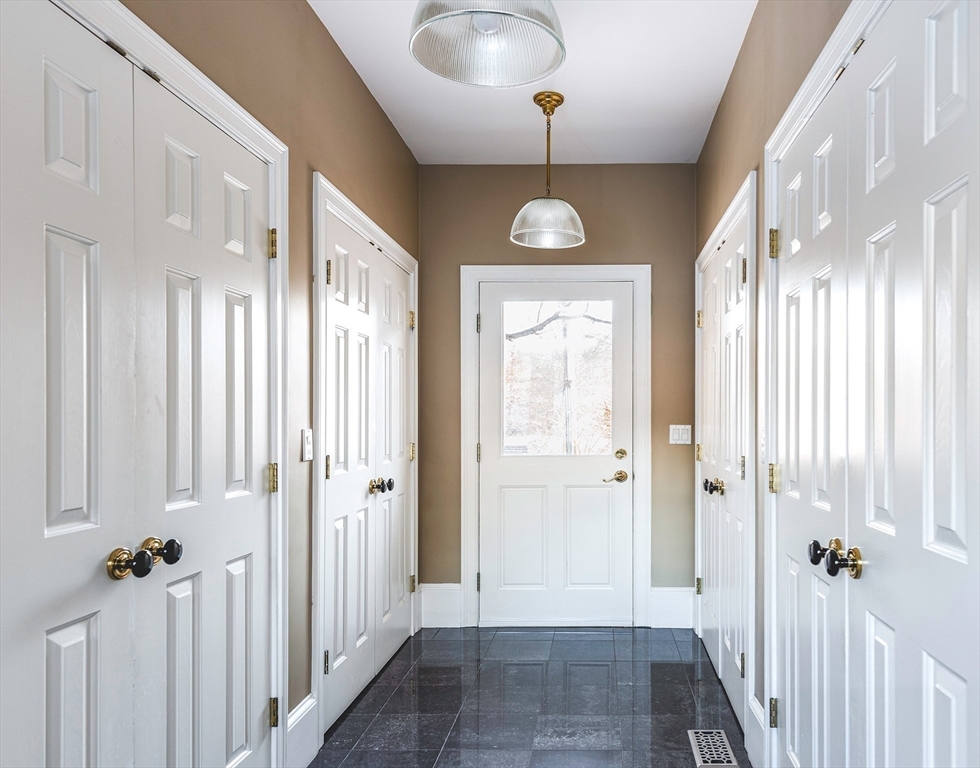 208 Hart Street Beverly, MA 01915 - Photo 25 of 42
