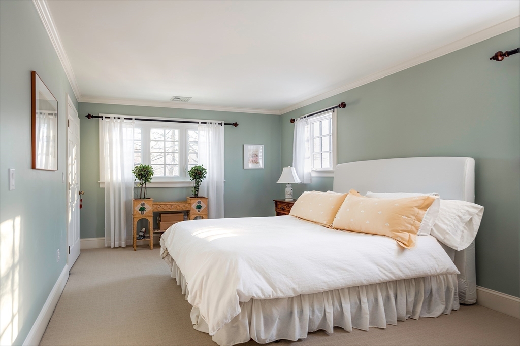 208 Hart Street Beverly, MA 01915 - Photo 29 of 42