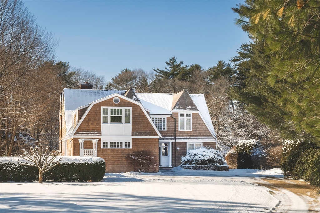 208 Hart Street Beverly, MA 01915 - Photo 38 of 42