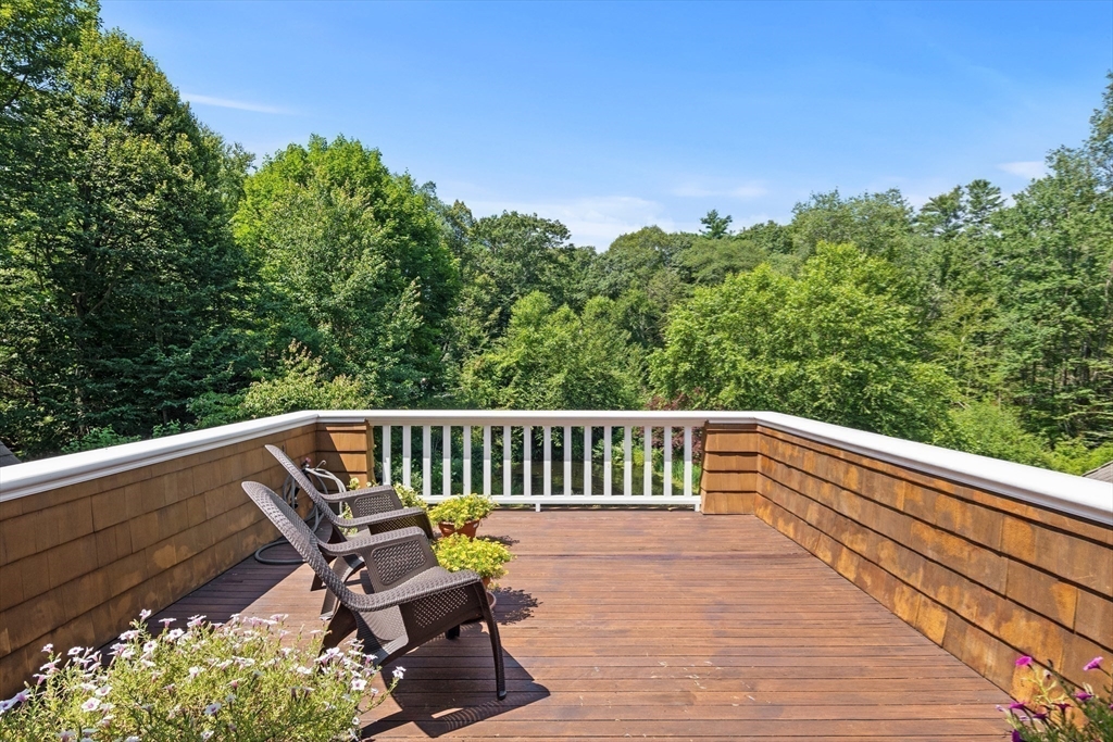 208 Hart Street Beverly, MA 01915 - Photo 8 of 42