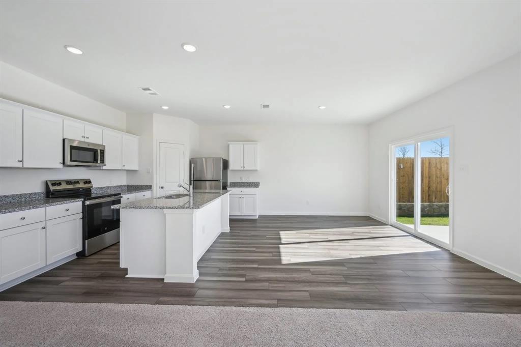 2108 Prairie Lane Melissa, TX 75454 - Photo 11 of 21 Kitchen