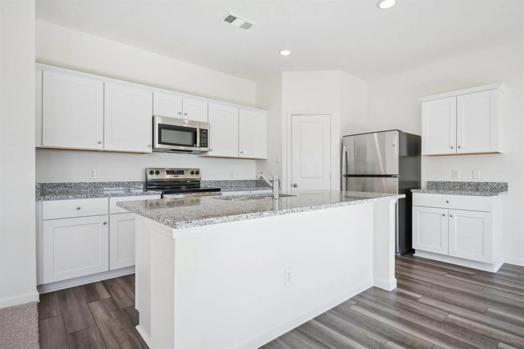 2108 Prairie Lane Melissa, TX 75454 - Photo 10 of 21 Kitchen