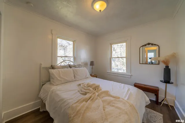 $69,900 | 729 East Seneca Place, Peoria, IL 61603