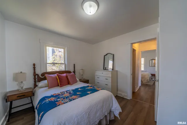 $69,900 | 729 East Seneca Place, Peoria, IL 61603