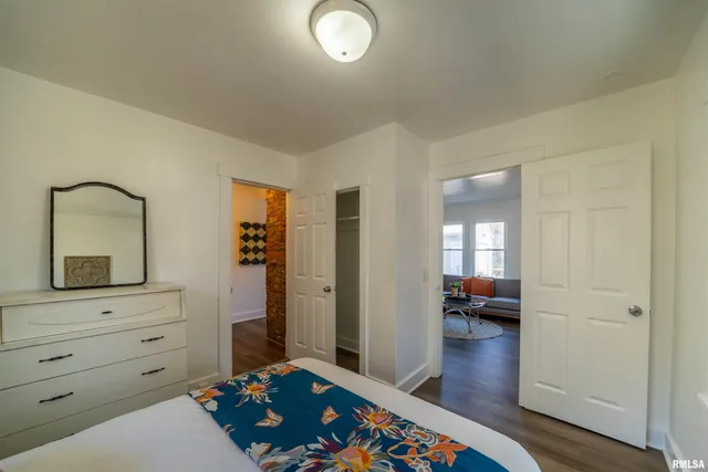 $69,900 | 729 East Seneca Place, Peoria, IL 61603