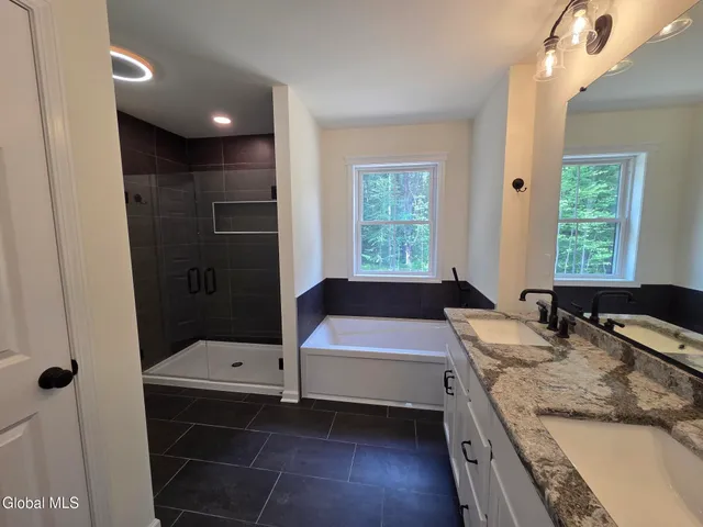 $625,900 | 2 Karl Farm Road, Averill Park, NY 12018