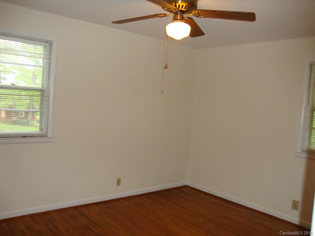 5227 Queen Anne Road Charlotte, NC 28217 - Photo 13 of 18 Gallery Image 13