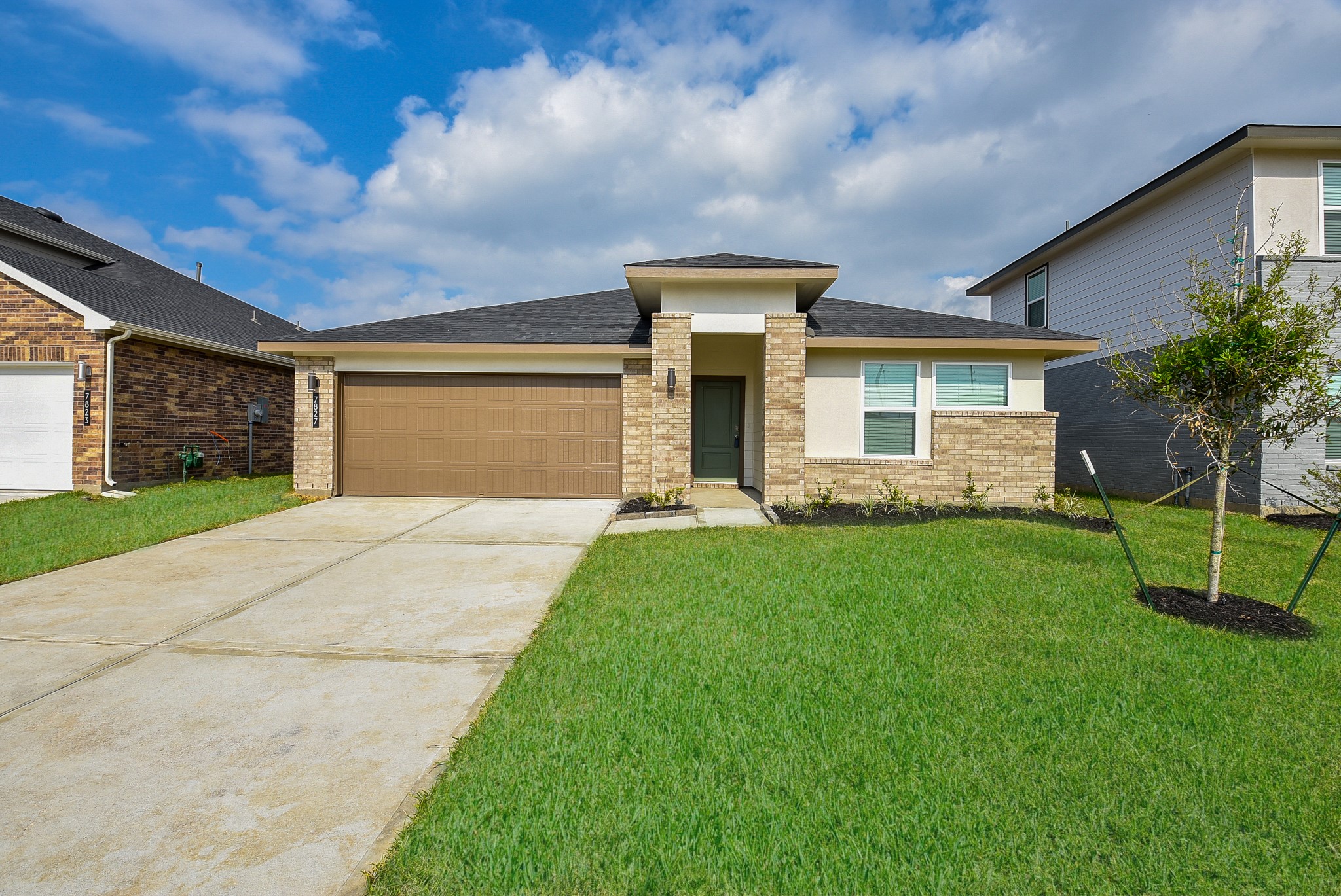 7827 Sleek Flock Lane Rosharon, TX 77583 - Photo 1 of 33
