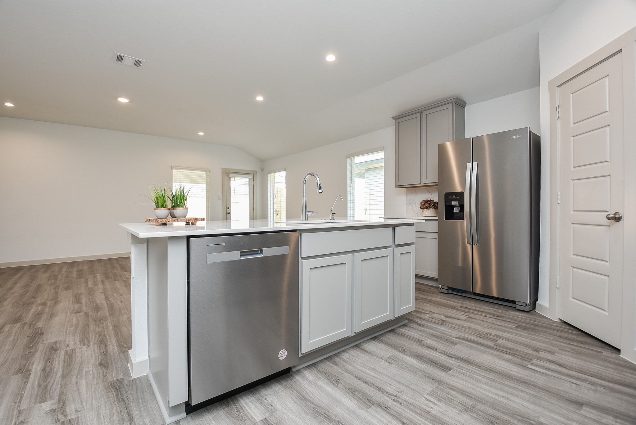 7827 Sleek Flock Lane Rosharon, TX 77583 - Photo 11 of 33