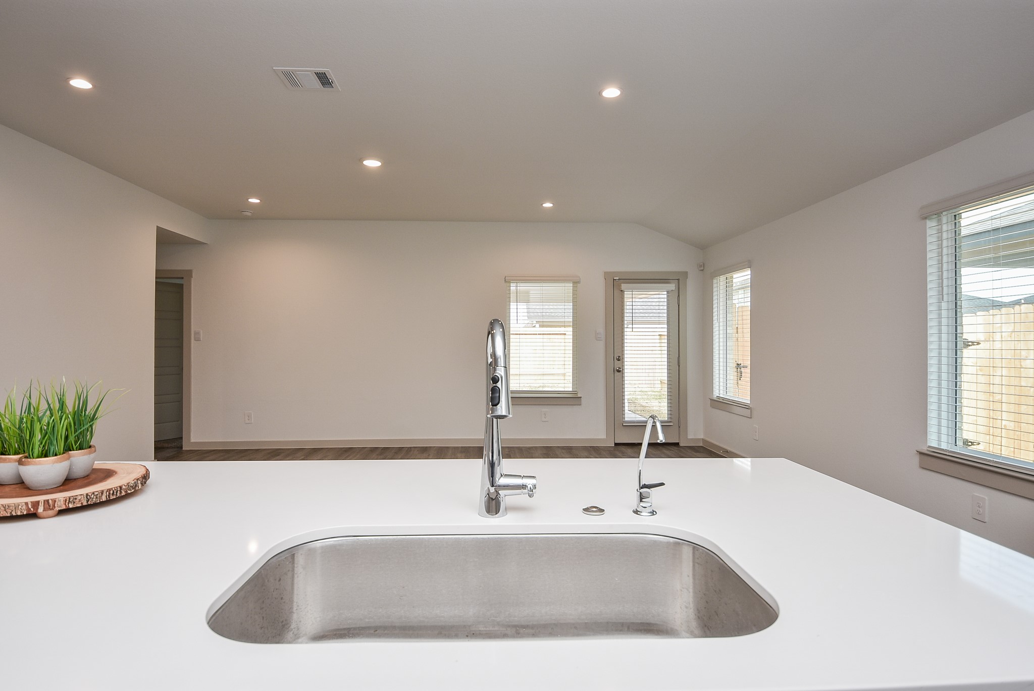 7827 Sleek Flock Lane Rosharon, TX 77583 - Photo 14 of 33