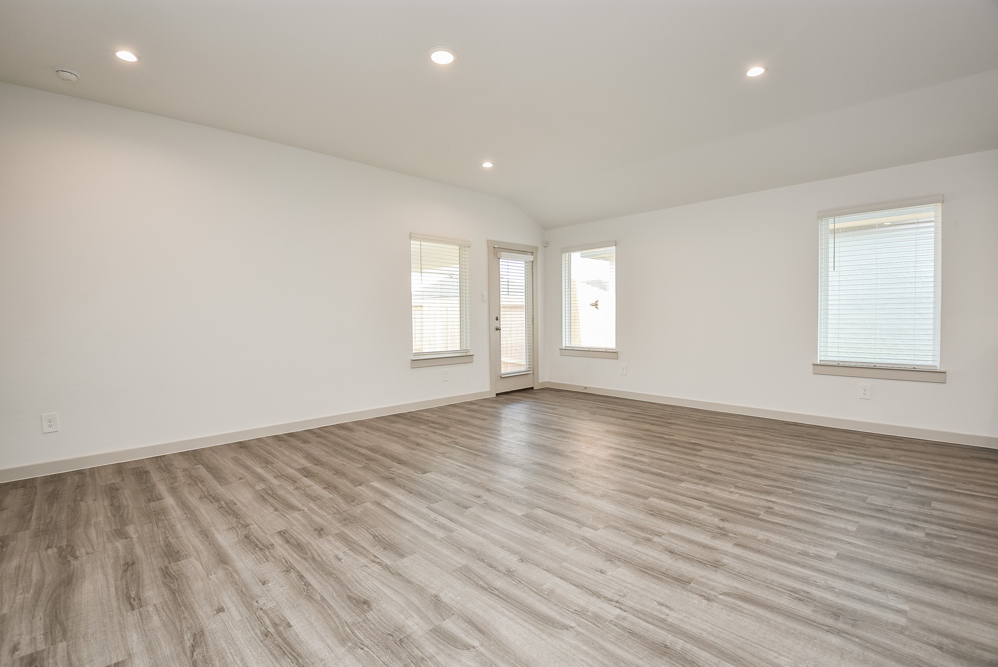 7827 Sleek Flock Lane Rosharon, TX 77583 - Photo 15 of 33