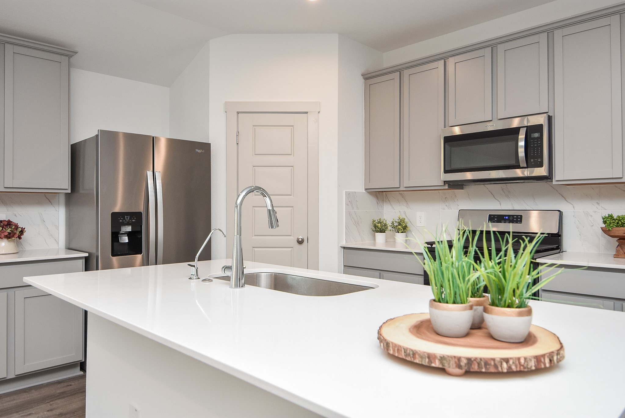 7827 Sleek Flock Lane Rosharon, TX 77583 - Photo 3 of 33