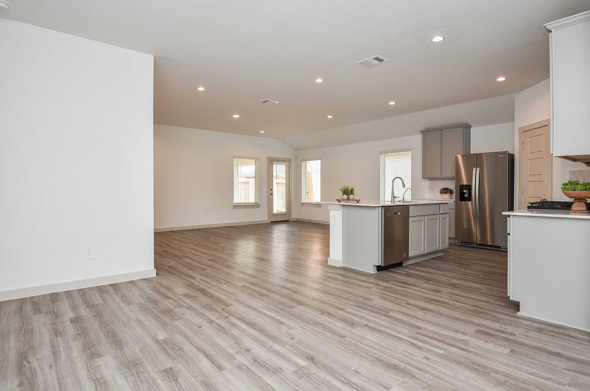 7827 Sleek Flock Lane Rosharon, TX 77583 - Photo 5 of 33