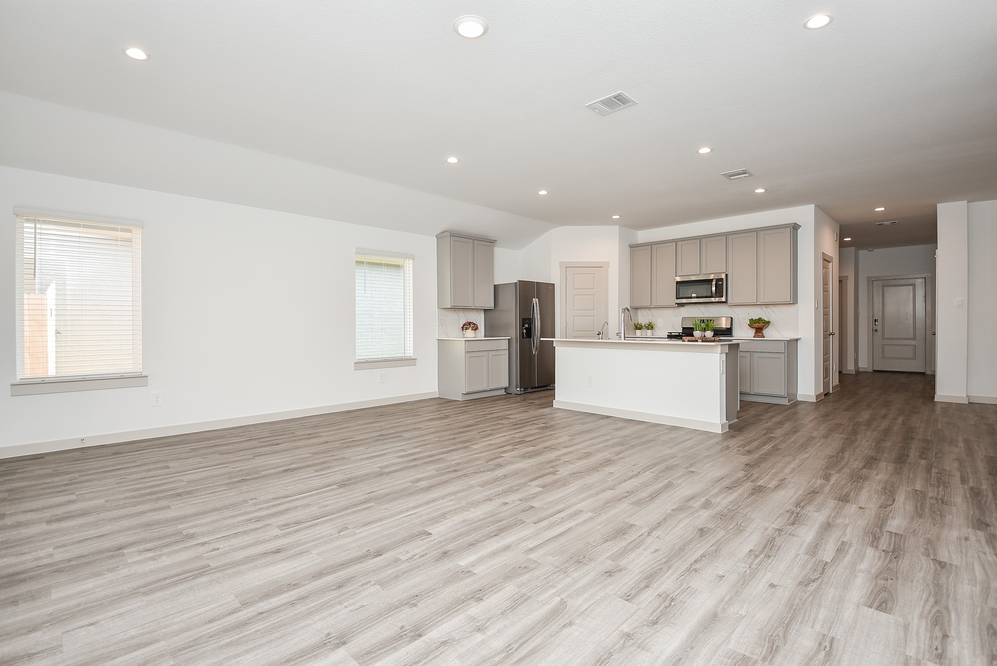 7827 Sleek Flock Lane Rosharon, TX 77583 - Photo 7 of 33