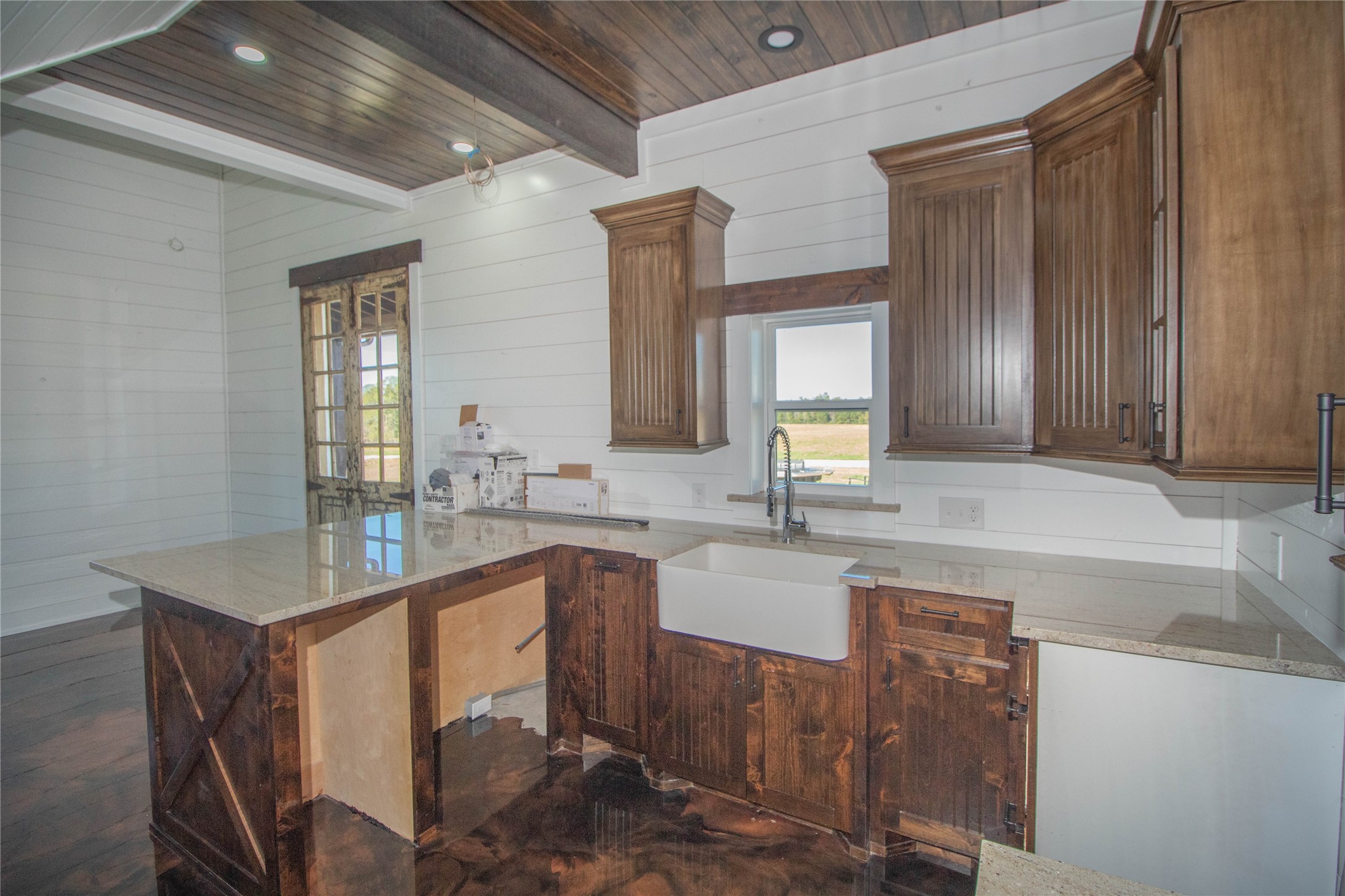 1275 Castlewood Road Livingston, TX 77351 - Photo 31 of 50 a kitchen with sink and cabinets