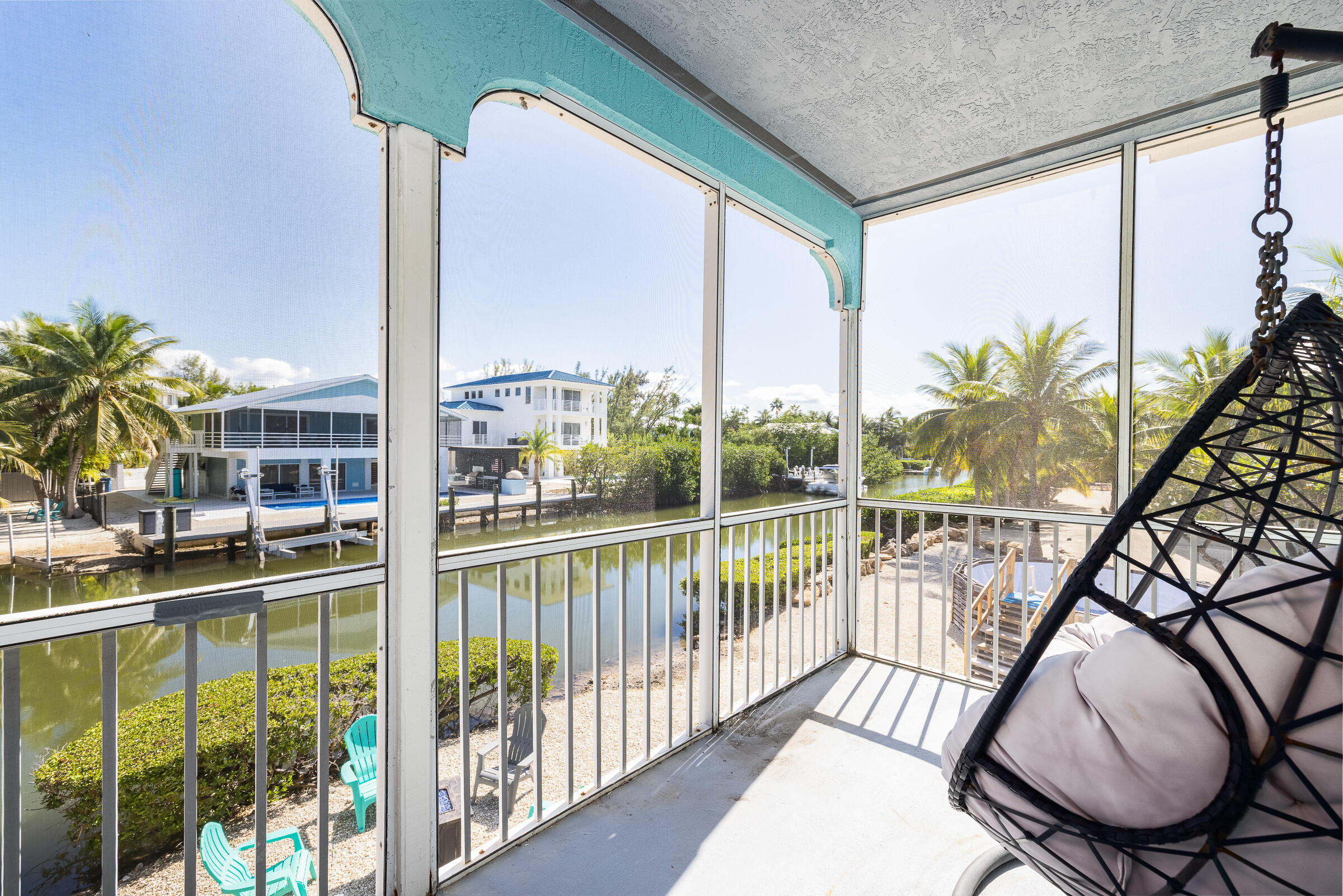 18 Bounty Lane Key Largo, FL 33037 - Photo 37 of 73 a view of a balcony with furniture