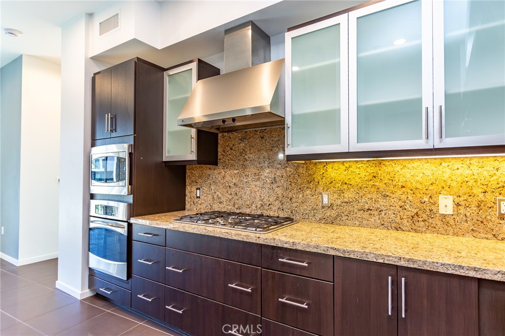 21 Gramercy Irvine, CA 92612 - Photo 5 of 20