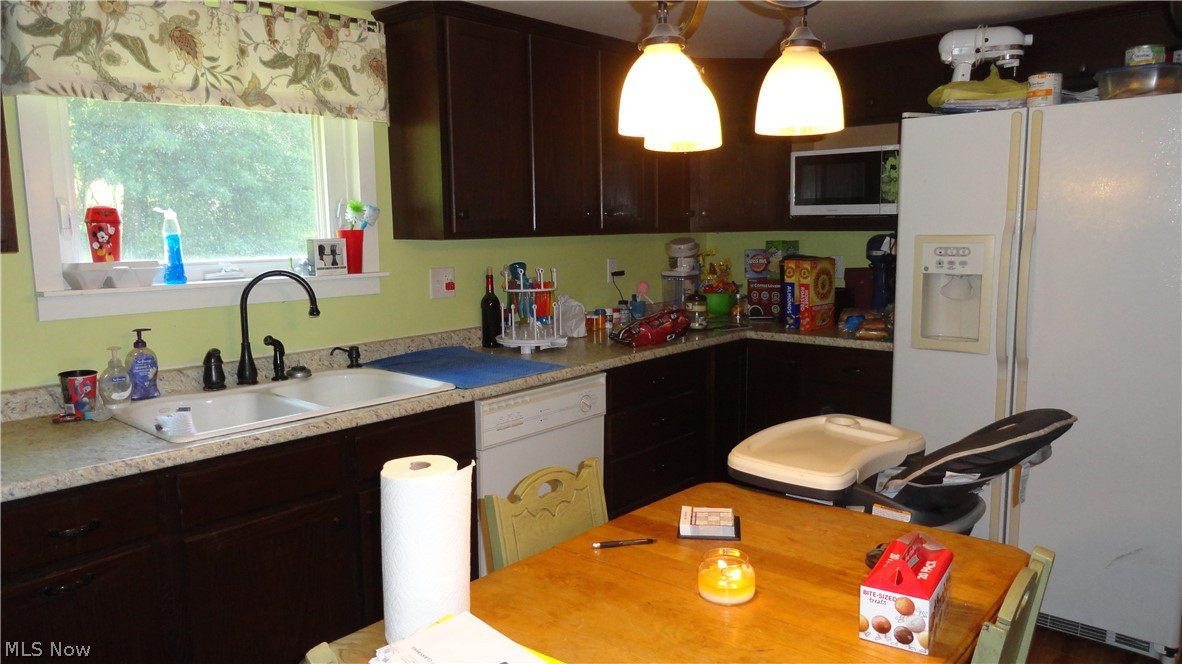 360 Pyramus Road Chester, WV 26034 - Photo 3 of 19 Gallery Image 3