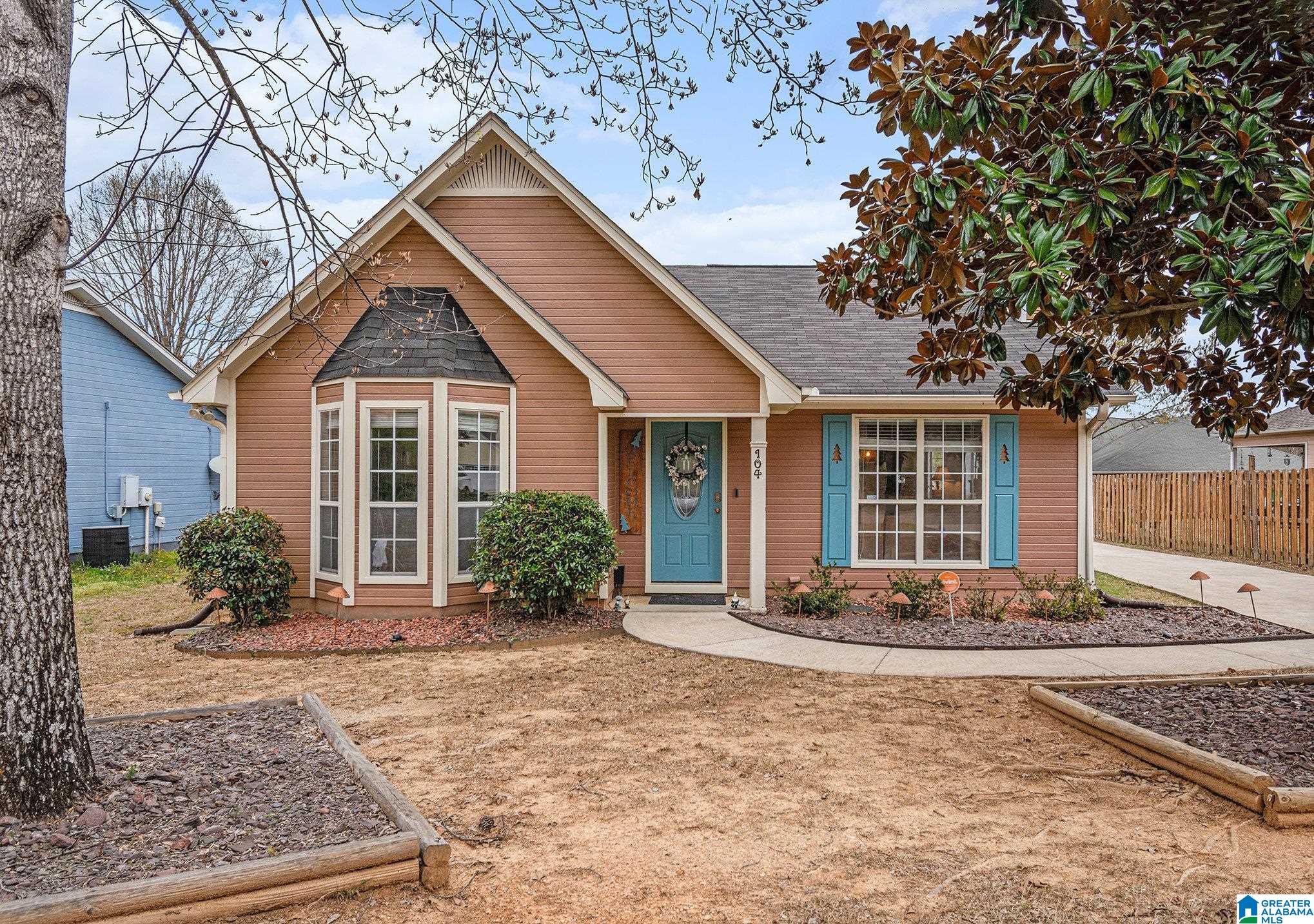 104 King James Court Alabaster, AL 35007 - Photo 2 of 27