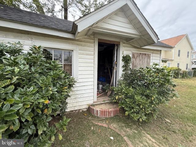 562 Girard Street Havre de Grace, MD 21078 - Photo 8 of 20 a front view of a house with a yard