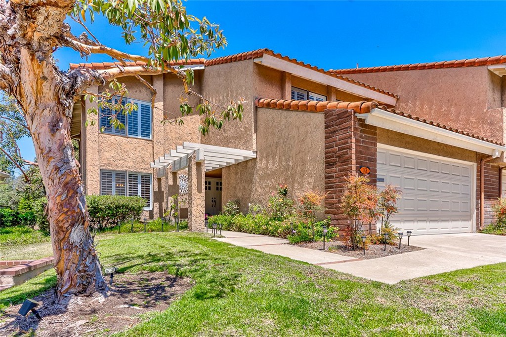 6401 Nohl Ranch Road, Unit 3 Anaheim, CA 92807 - Photo 2 of 48