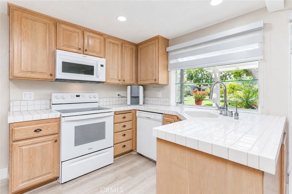 6401 Nohl Ranch Road, Unit 3 Anaheim, CA 92807 - Photo 28 of 48
