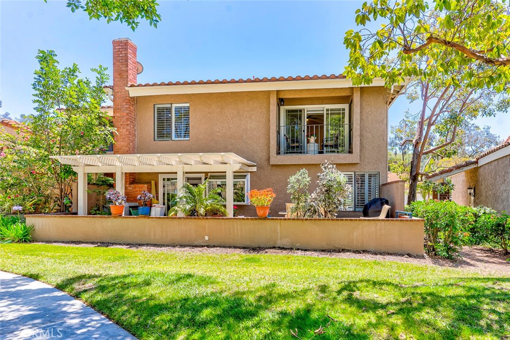 6401 Nohl Ranch Road, Unit 3 Anaheim, CA 92807 - Photo 3 of 48 Back