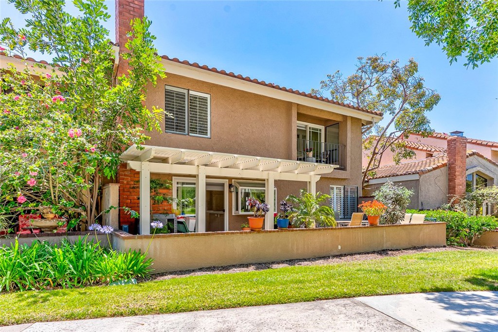 6401 Nohl Ranch Road, Unit 3 Anaheim, CA 92807 - Photo 4 of 48