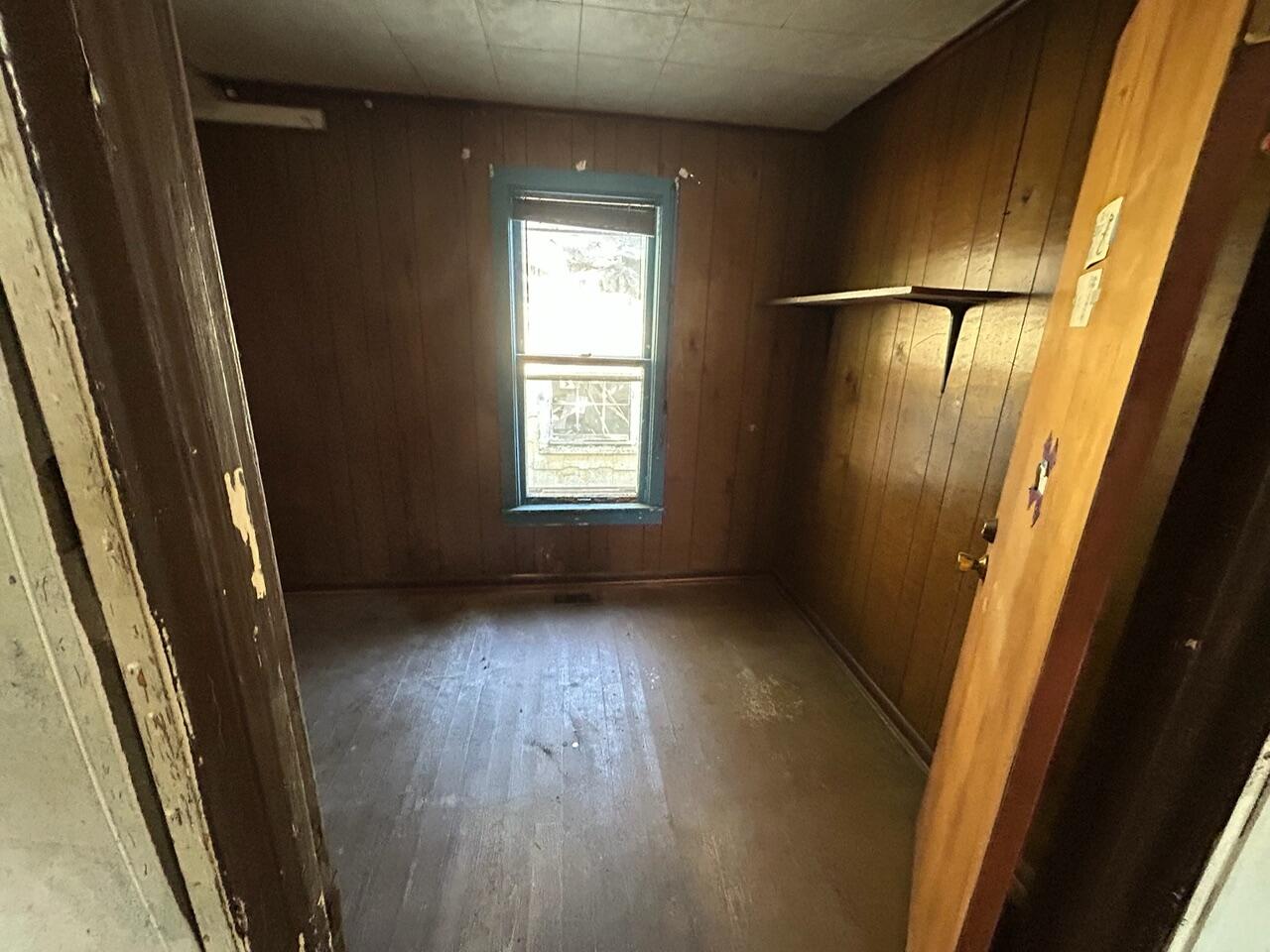 114 Ridge Street Jackson, MI 49203 - Photo 3 of 6