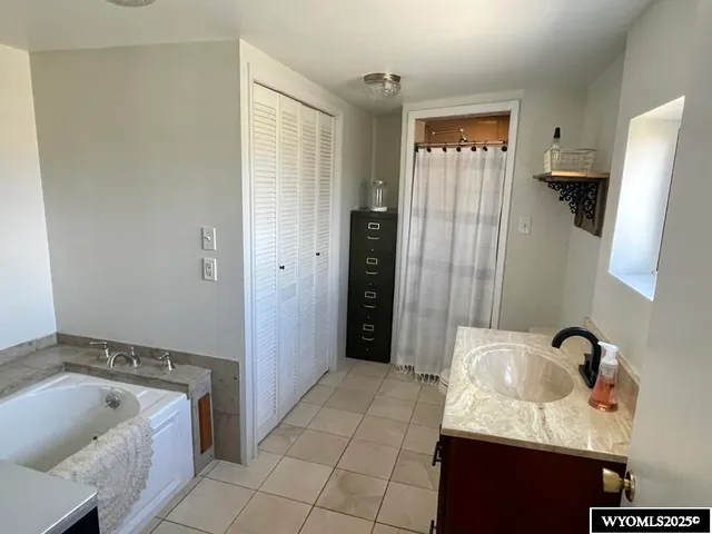 $499,000 | 698 Highway 30, Basin, WY 82410