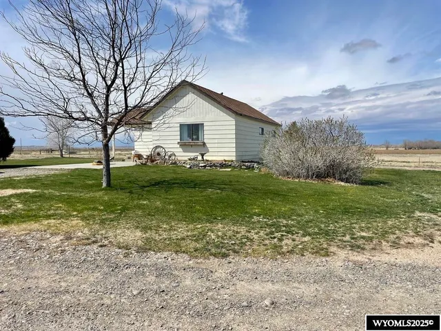 $499,000 | 698 Highway 30, Basin, WY 82410