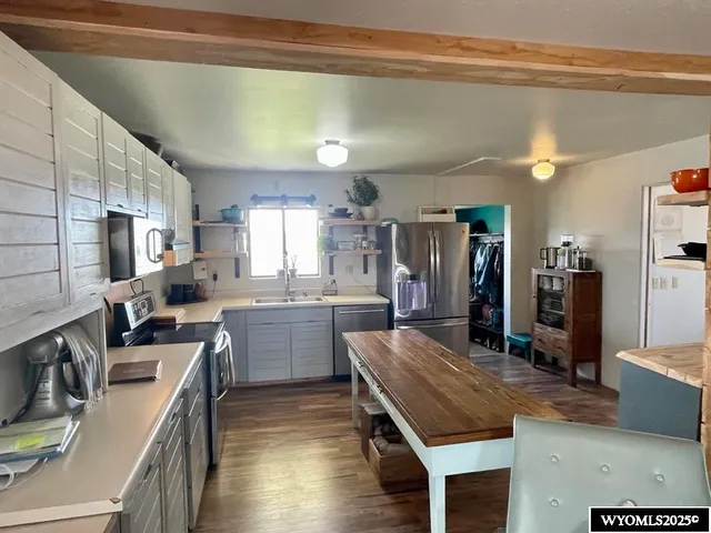 $499,000 | 698 Highway 30, Basin, WY 82410