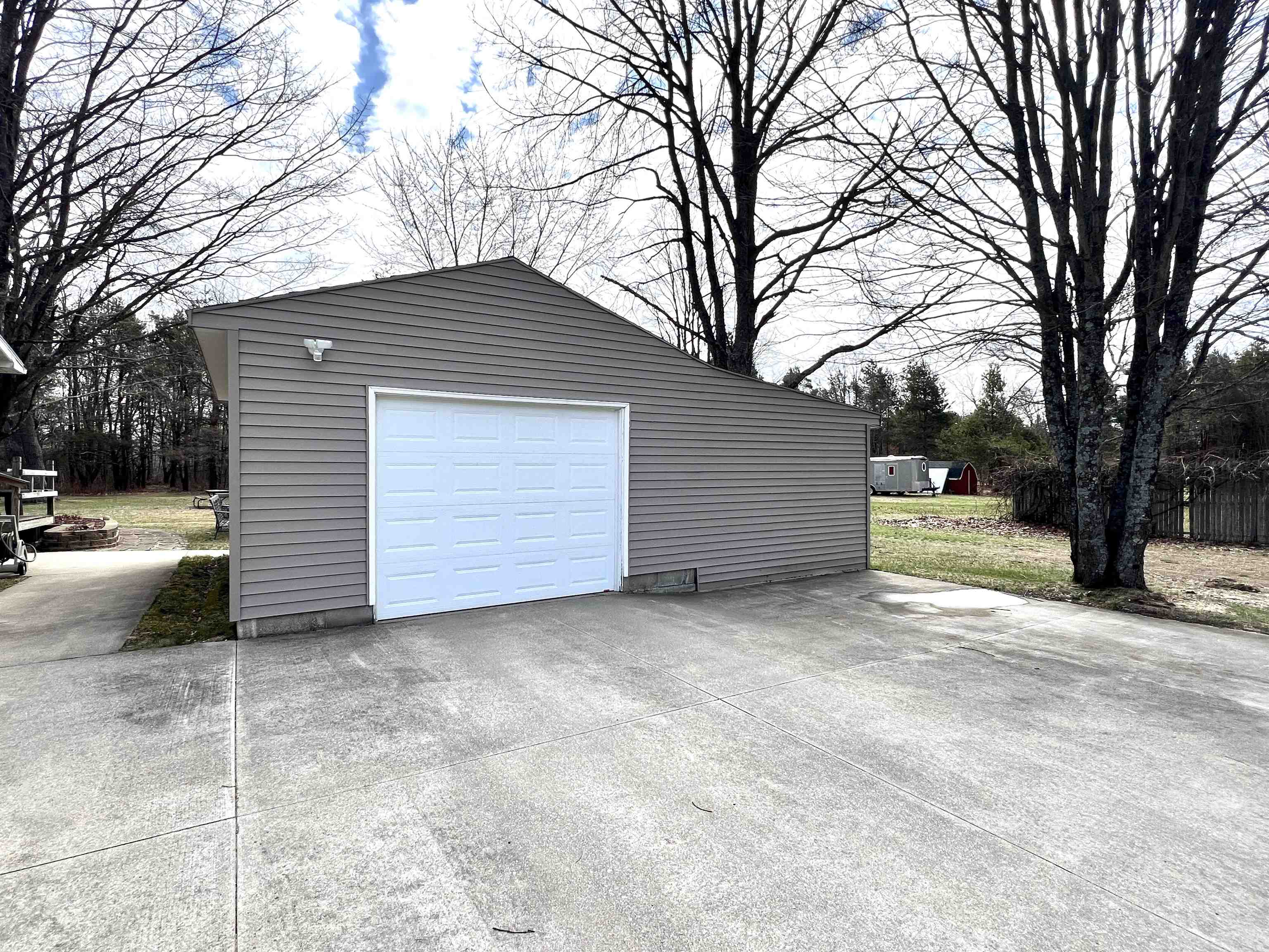 3309 South 39 Road Cadillac, MI 49601 - Photo 3 of 51