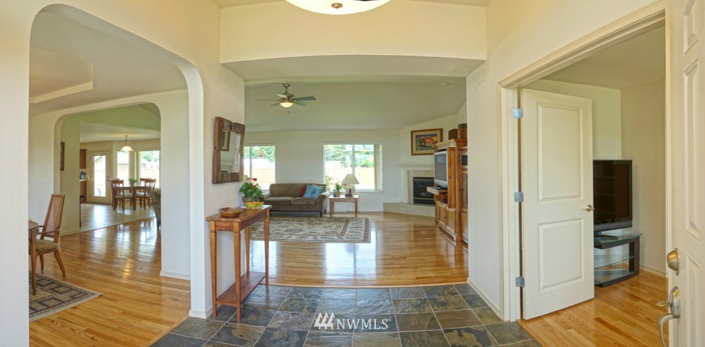 18106 Wild Violet Lane Southwest Rochester, WA 98579 - Photo 8 of 24