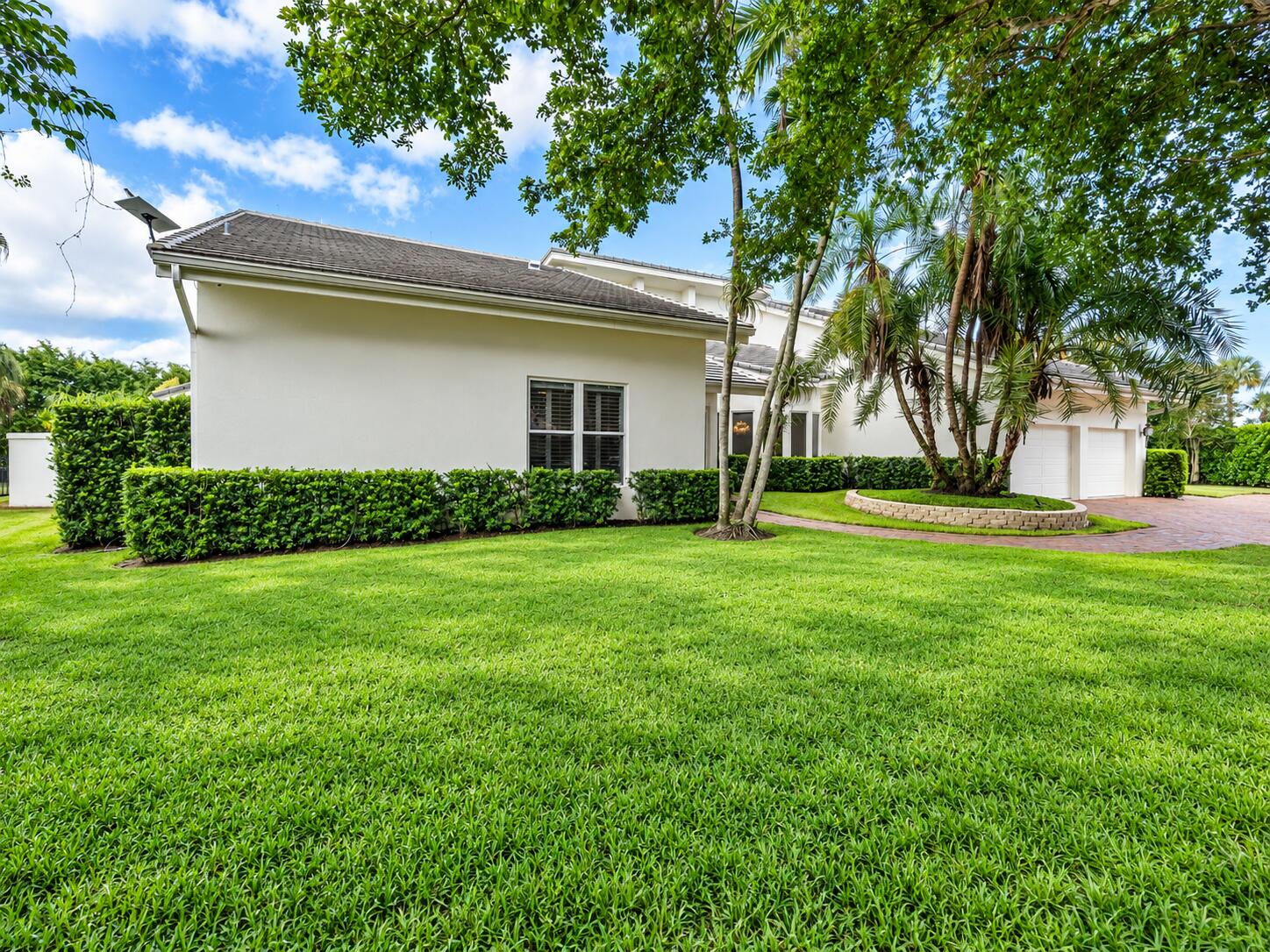 4356 Kasso Circle Boca Raton, FL 33487 - Photo 4 of 95 05_wide_high_resolution_exterior_real_es