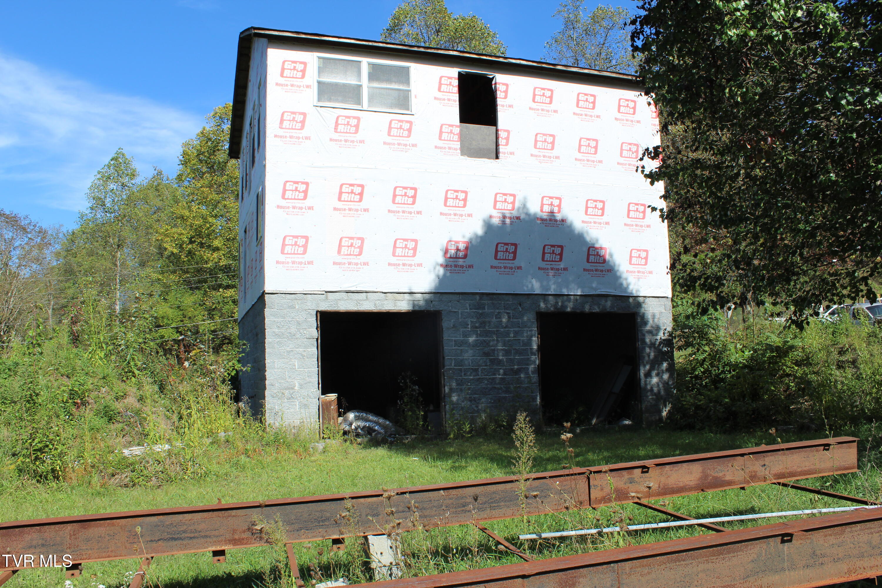 278 Long Hollow Road Elizabethton, TN 37643 - Photo 4 of 8 IMG_8759