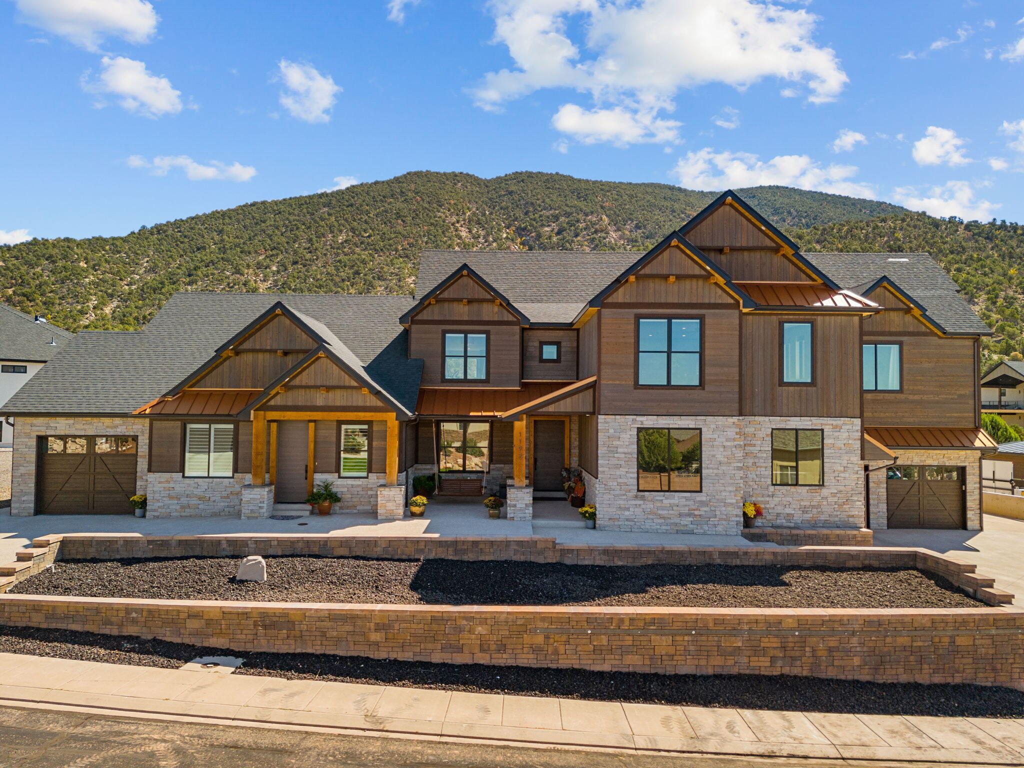 2-web-or-mls-1192-ashdown-forest-rd