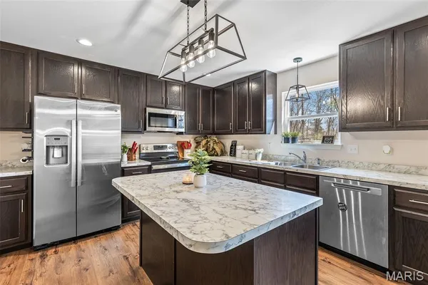 $399,900 | 228 Red Maple Court, Hillsboro, MO 63050