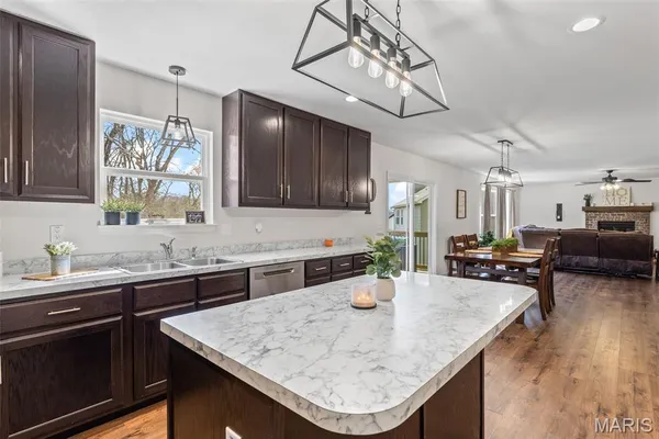 $399,900 | 228 Red Maple Court, Hillsboro, MO 63050