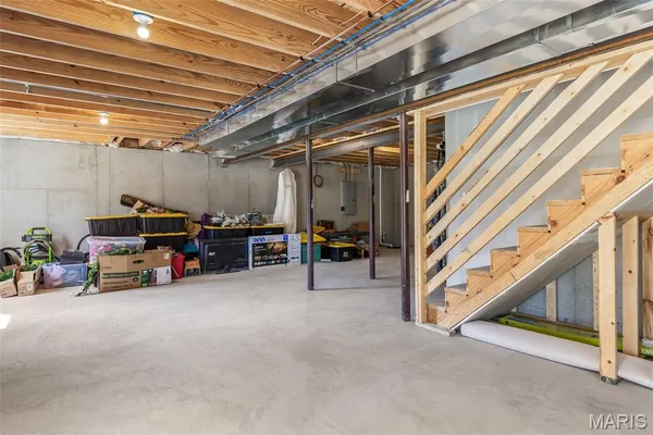 $399,900 | 228 Red Maple Court, Hillsboro, MO 63050