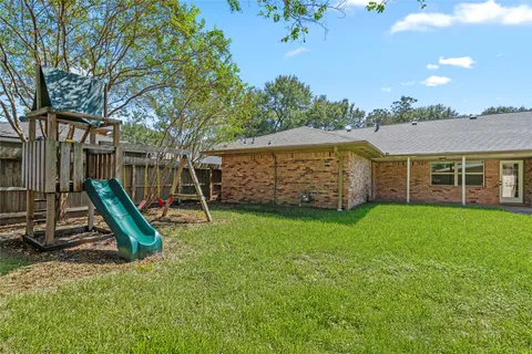 $515,000 | 5834 Braesheather Drive, Houston, TX 77096