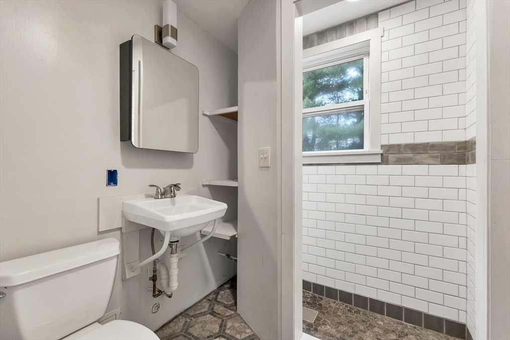 100 West Meadow Road Lowell, MA 01854 - Photo 33 of 41