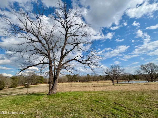 $280,000 | 1255 North Chapel Hill Road, Raymond, MS 39154