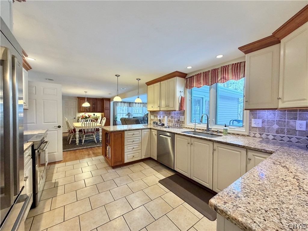 2655 Falls Road Marcellus, NY 13108 - Photo 16 of 48