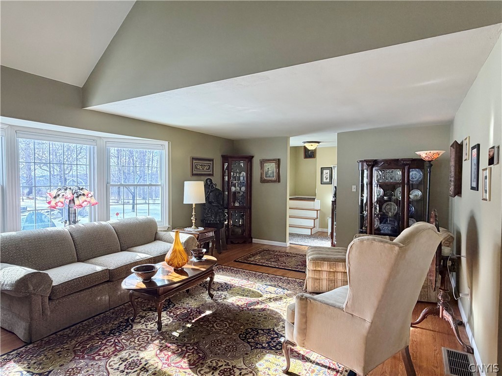 2655 Falls Road Marcellus, NY 13108 - Photo 10 of 48